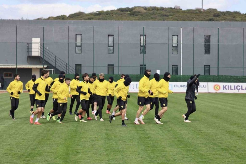 aliaga fkda kadro planlamasi basladi 7b2d7f3bce3a |