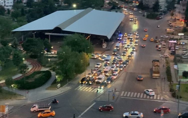 Ankara’da pazar yerinde silahlı saldırı: 1 yaralı 1 ankarada pazar yerinde silahli saldiri 1 yarali 59a91a789b3a |
