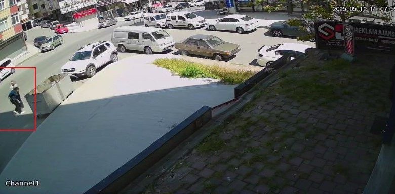 aracini calmaya calisan hirsizi sucustu yakaladi o anlar kamerada a1e62668c74d |