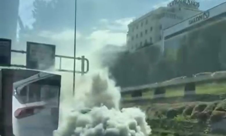 ariza yapan arac trafigi dumana katti 1260c384ada1 |