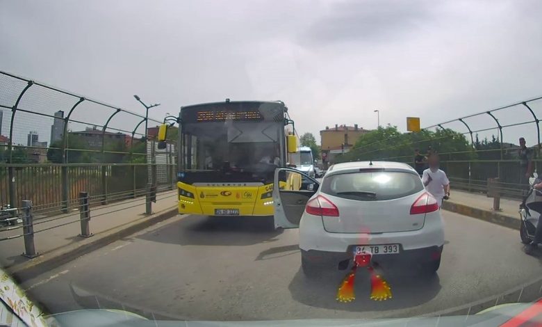 Ataşehir’de trafikte tartıştığı bıçaklı saldırgana yangın tüpüyle müdahale etti 1 atasehirde trafikte tartistigi bicakli saldirgana yangin tupuyle mudahale etti 3c10d39d8f89 |