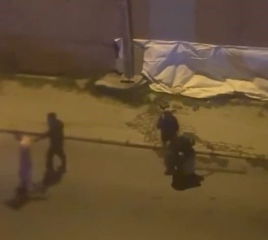 avcilarda dehset anlari kamerada kadini tekme tokat darbettiler 32962b1c6fec |