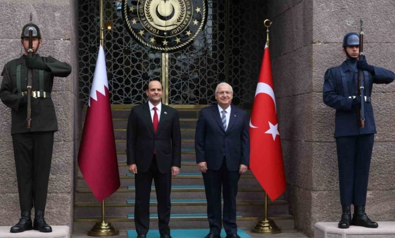 bakan guler katar savunma islerinden sorumlu devlet bakani al sani ile bir araya geldi 8d872d513fd7 |