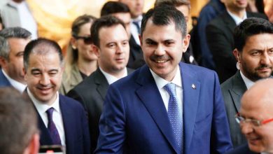bakan kurum bursa carsi esnafini ziyaret etti 499f1aed8c82 |