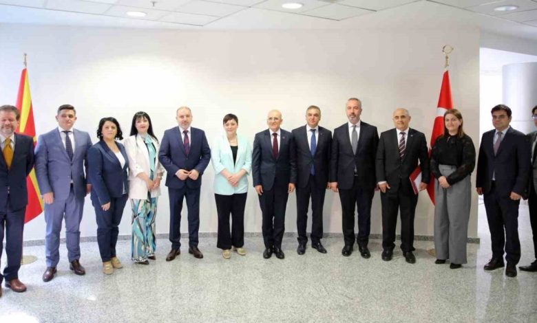 Bakan Şimşek, Kuzey Makedonya Maliye Bakanı Kochoska ile bir araya geldi 1 bakan simsek kuzey makedonya maliye bakani kochoska ile bir araya geldi ebf65ed5d487 |