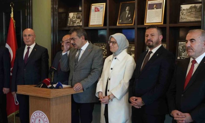 Bakan Tekin: "Balıkesir’de 22 yılda 17 milyar TL’lik yatırım yaptık" 1 bakan tekin balikesirde 22 yilda 17 milyar tllik yatirim yaptik c8d1b206e825 |