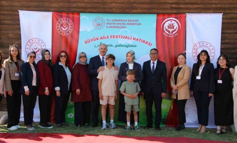 bakan yardimcisi yenigun buyuk aile festivaline katildi dd903b1aa8fa |