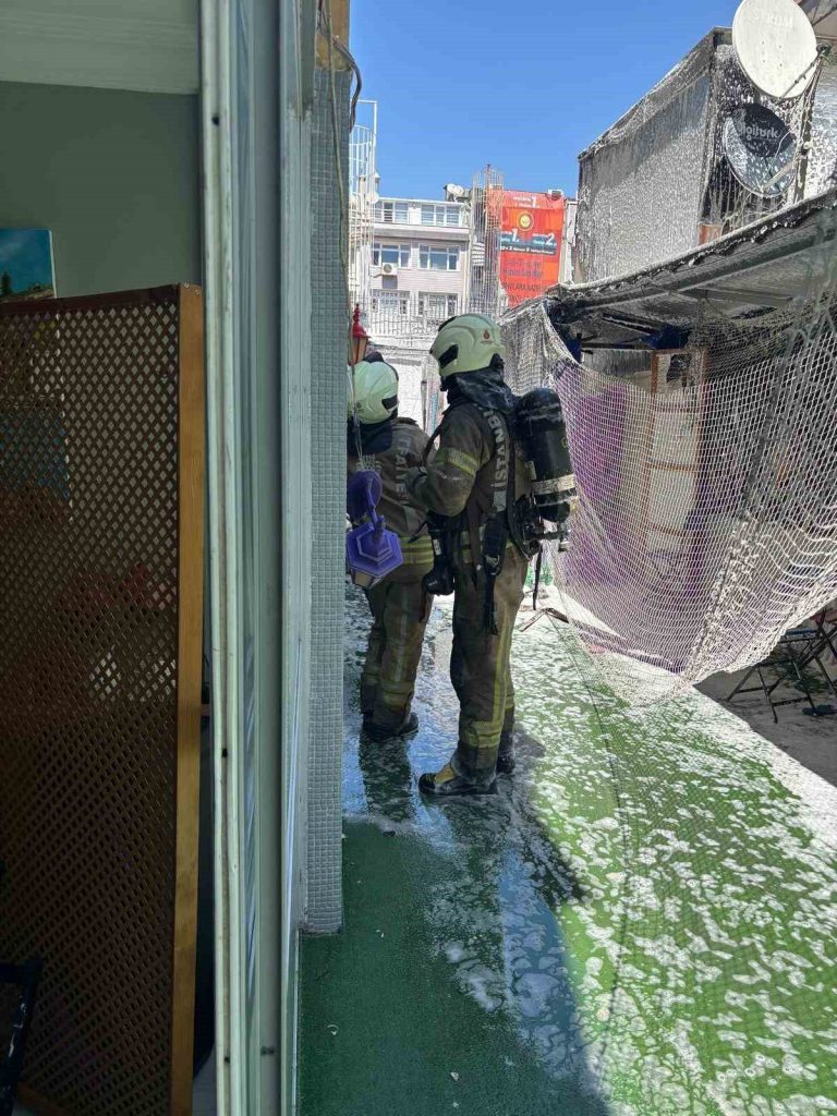 bakirkoyde cakmakla oynayan cocuk yangin cikardi 09ca10f5c0af |