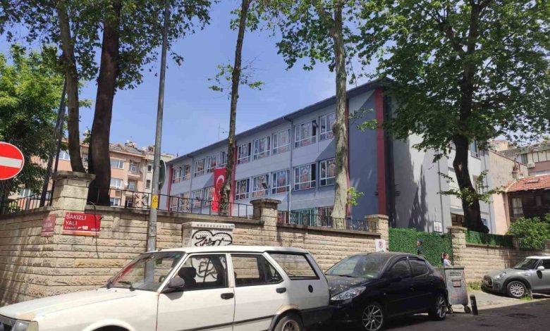 bakirkoyde okul tuvaletinde cikan yangin panige neden oldu bbe52b4d5ebc |