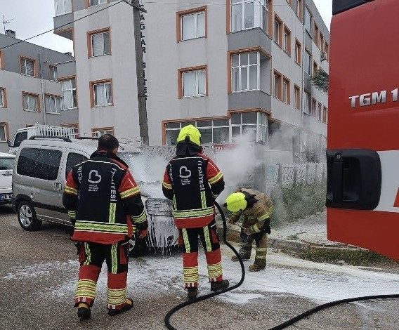 bandirmada arac yangini korkuttu e3e4fc552161 |