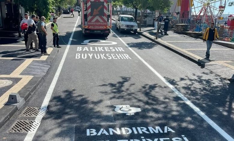 Bandırma’da Mehmetçik Caddesi yenilendi 1 bandirmada mehmetcik caddesi yenilendi 67956e173fe3 |
