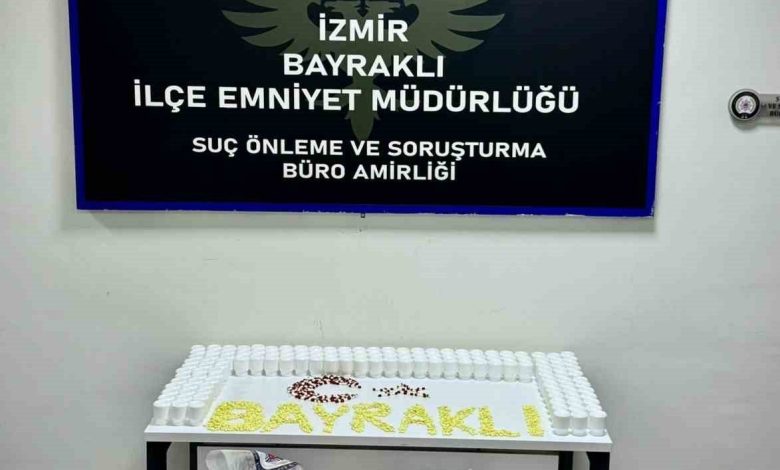 Bayraklı’da binlerce uyuşturucu hap ele geçirildi 1 bayraklida binlerce uyusturucu hap ele gecirildi ef0db621ae74 |