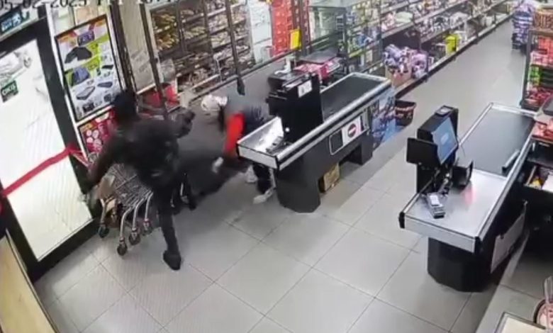 bayrampasada bim markette kasiyeri darp eden supheli yakalandi a3f1b6d54f73 |