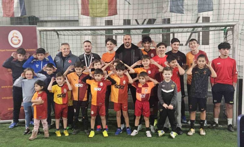 berlinde galatasaray futbol okulu coskusu 28e209bb6f85 |
