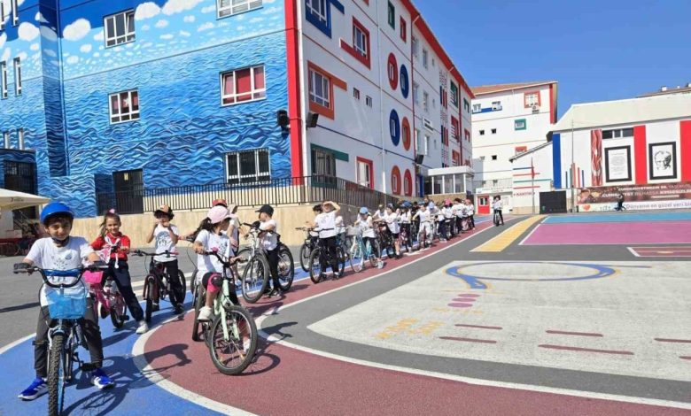 Beylikdüzü Büyükşehir İlkokulu’nda 3 Haziran’da ilk ders: Bisiklet 1 beylikduzu buyuksehir ilkokulunda 3 haziranda ilk ders bisiklet ab2bc95f5cf1 |