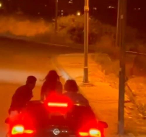 beylikduzunde arac camindan sarkarak yolculuk yapan sahislar kamerada c9a3729da60c |