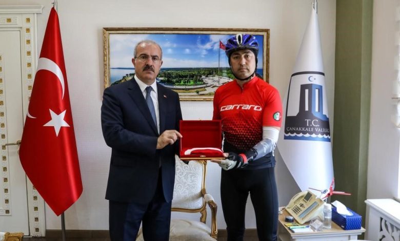 Bisikleti ile 106 yıl sonra aynı güzergahtan Türk bayrağını Samsun’a ulaştıracak 1 bisikleti ile 106 yil sonra ayni guzergahtan turk bayragini samsuna ulastiracak 541dec00a94b |