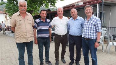burhaniyede geleneksel dutluca hayri yuzlerce insani bulusturdu 930eb264a66e e1748270347833 |