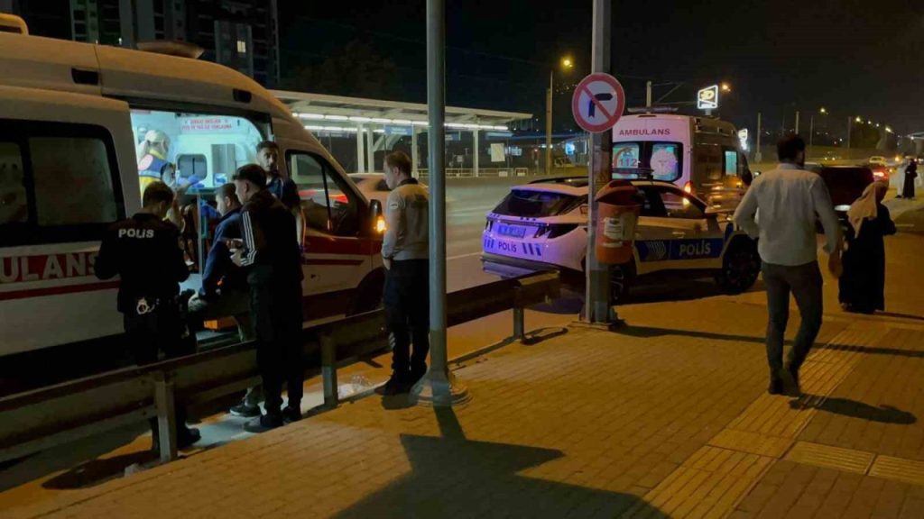 bursada bicakli kavga 3 yarali cce80b73eeea |