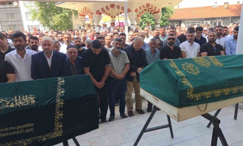 bursada buyuk aciyan yana 3 cenaze 3e05bc7f79aa |