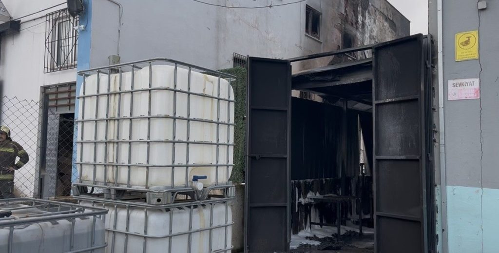 bursada iki fabrikayi etkileyen yangin tamamen sonduruldu 16c5048e1900 |