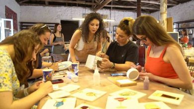 camur atolyesinden sanat ciftligine uzanan yolculuk b44cb08ee893 |