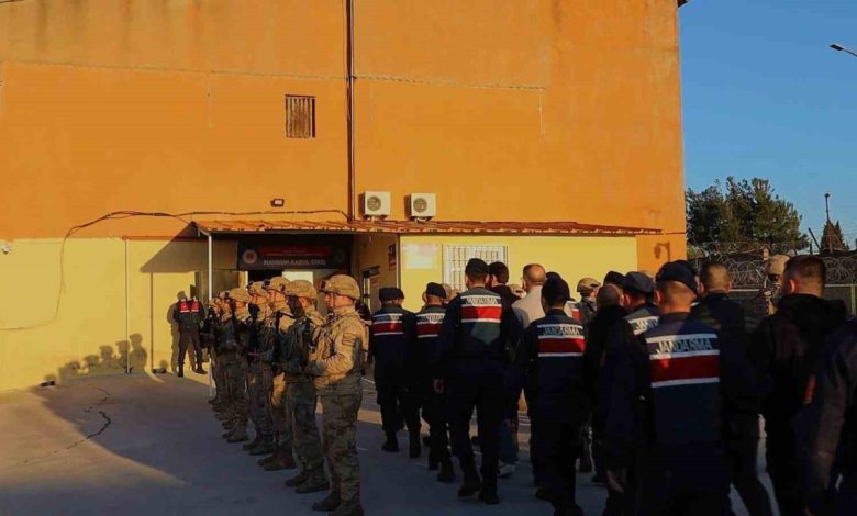 canakkale merkezli 3 ilde tefeci operasyonuna 7 tutuklama 6696cee47324 |