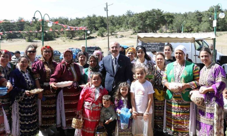 Çanakkale’de hıdırellez kutlaması 1 canakkalede hidirellez kutlamasi cb59d06baa0b |