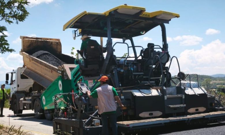 canakkalede koy yollarinda asfalt calismalari devam ediyor dc071443ede2 |