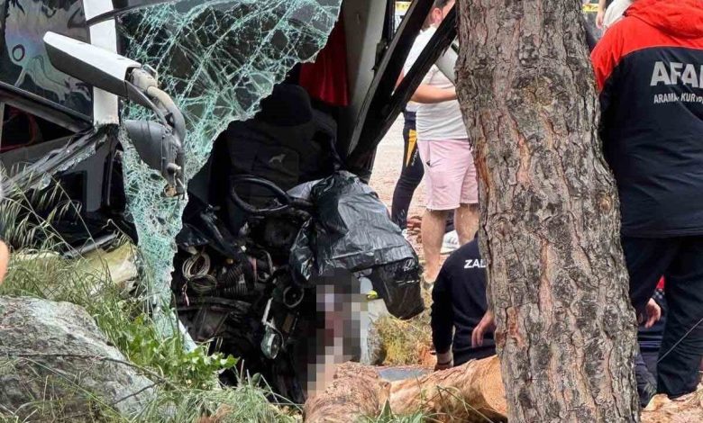 canakkalede otobus kazasinda olu sayisi 7ye yukseldi 2e0c412cd4fe e1746878993298 |