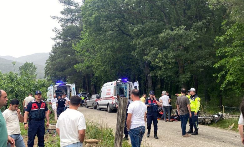 canakkalede otomobil ile motosiklet carpisti 4 yarali 694fc050c1de |