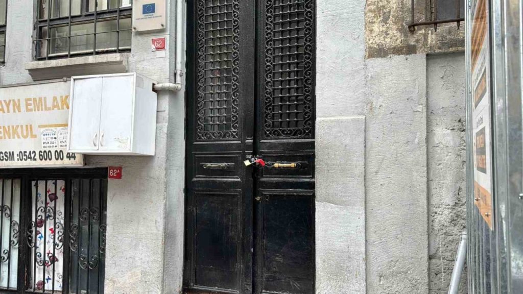 chp genel baskani ozgur ozele saldiran suphelinin kaldigi otel muhurlendi 9e0d48444411 |