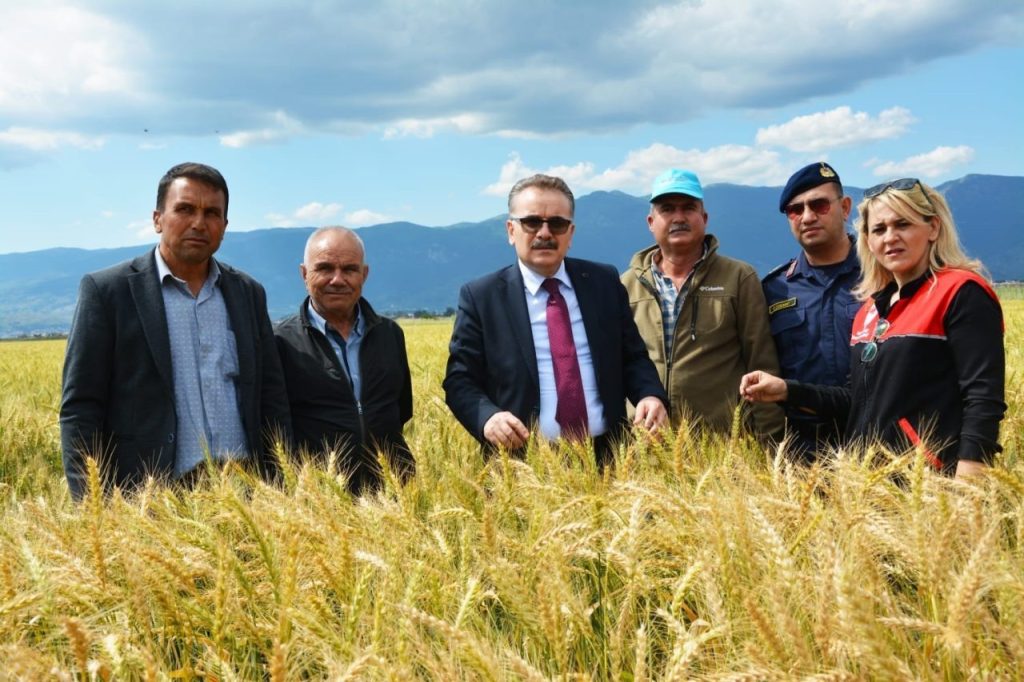 ciftciler gununde uretim coskusu cikrikcida yasandi 75fa0540c654 |