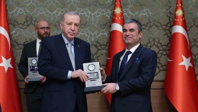 cumhurbaskani erdogan milleti provoke eden halki galeyana getiren insanimiza hakaret eden gazeteci olmaz e0d84070f908 |