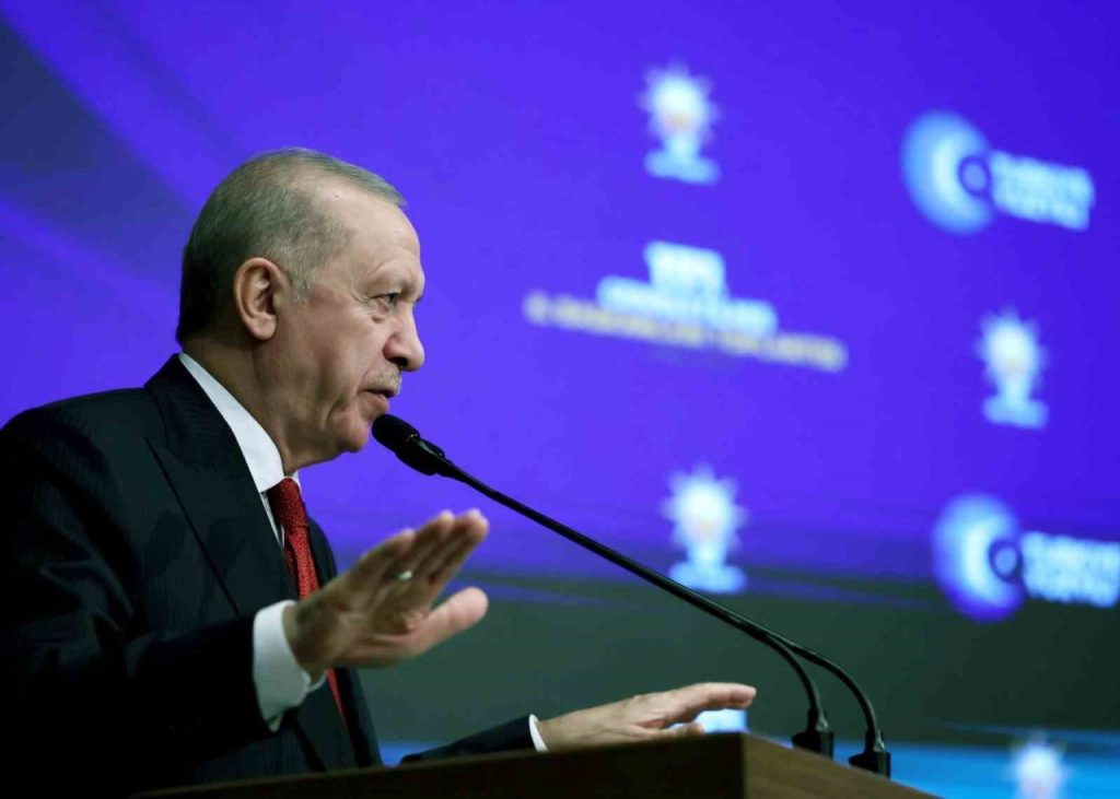 cumhurbaskani erdogan yeni anayasayi evrensel olculeri yansitan eksiksiz bir hurriyetler listesi olarak aziz milletimizin ve demokrasimizin envanterine katmakta kararliyiz 0613663d184f |