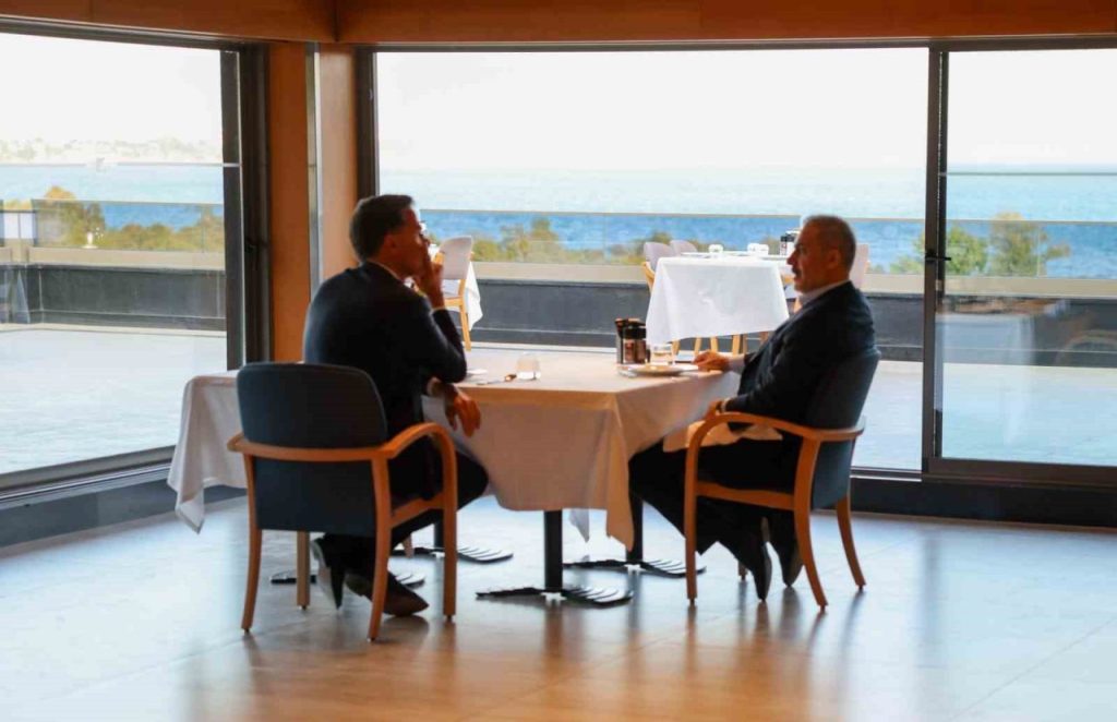 disisleri bakani hakan fidan nato disisleri bakanlari gayriresmi toplantisi oncesinde nato genel sekreteri mark rutte ile calisma yemeginde bir araya geldi 4d6a1a1e54f2 |