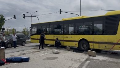 donus yapan otobusun altina giren motosikletli genc hayatini kaybetti 93226236407c |