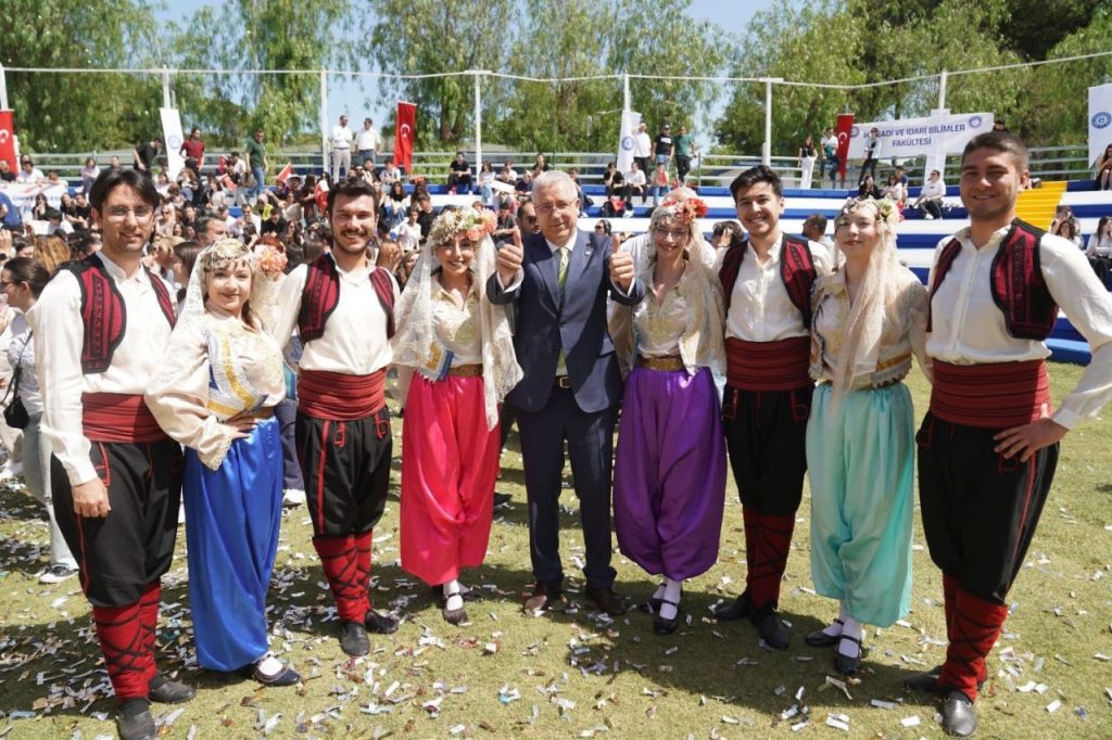 ege universitesi 44 kultur sanat ve spor senligi basladi e8e575868959 |