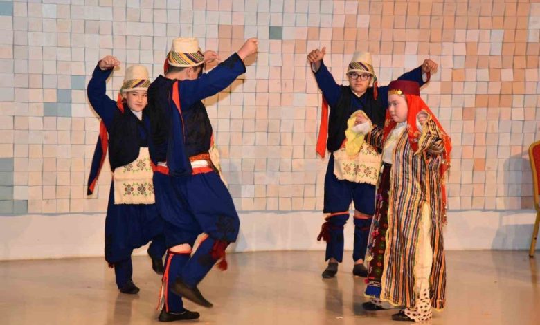 engelliler haftasinda anlamli resim sergisi 0e64eada4d5d |