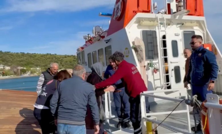 Erdek’te fırtınaya rağmen hasta tahliyesi gerçekleştirildi 1 erdekte firtinaya ragmen hasta tahliyesi gerceklestirildi f5edbc4ce8b1 |