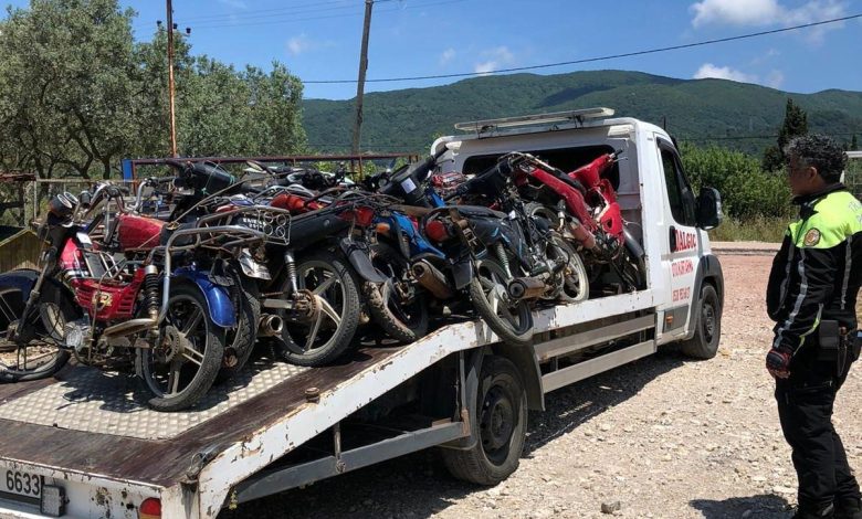 Erdek’te tescilsiz motosikletler toplandı 1 erdekte tescilsiz motosikletler toplandi 0806e5b286cd |