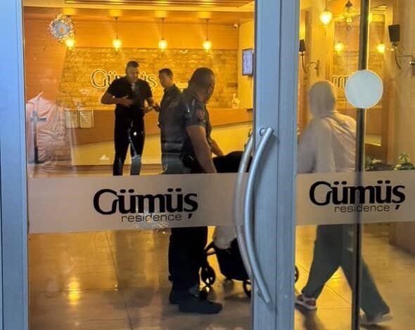 Esenyurt’ta bir dönerci ve rezidansa kurşun yağmuru: O anlar kamerada 1 esenyurtta bir donerci ve rezidansa kursun yagmuru o anlar kamerada 6a9f3ef1b2d4 |