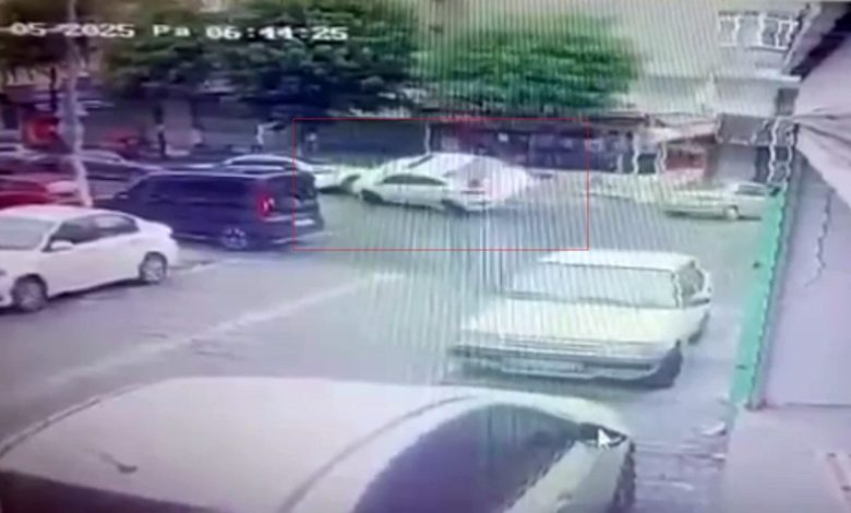 esenyurtta direksiyon hakimiyetini kaybeden surucu park halindeki 2 otomobilin uzerine cikti 85d6acb1b3c4 |