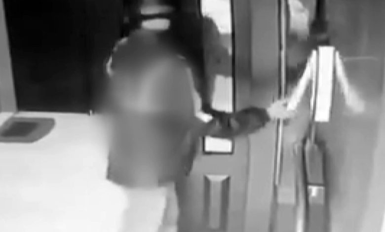 eyupsultanda goruntulu diyafon hirsizligi kamerada c96f845772a9 |