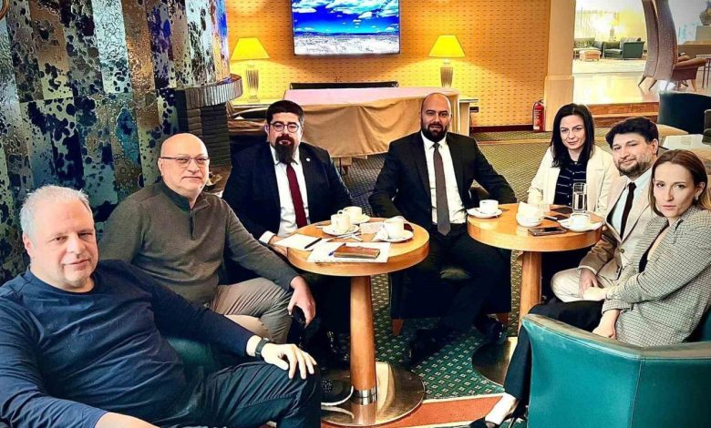 fethi apaydin ile zurab azmaiparashvili bir araya geldi c06890ffb880 |
