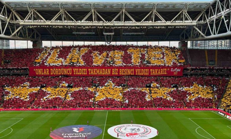 galatasaray tarafindan sampiyonluk icin ozel koreografi b4b131158d9a |