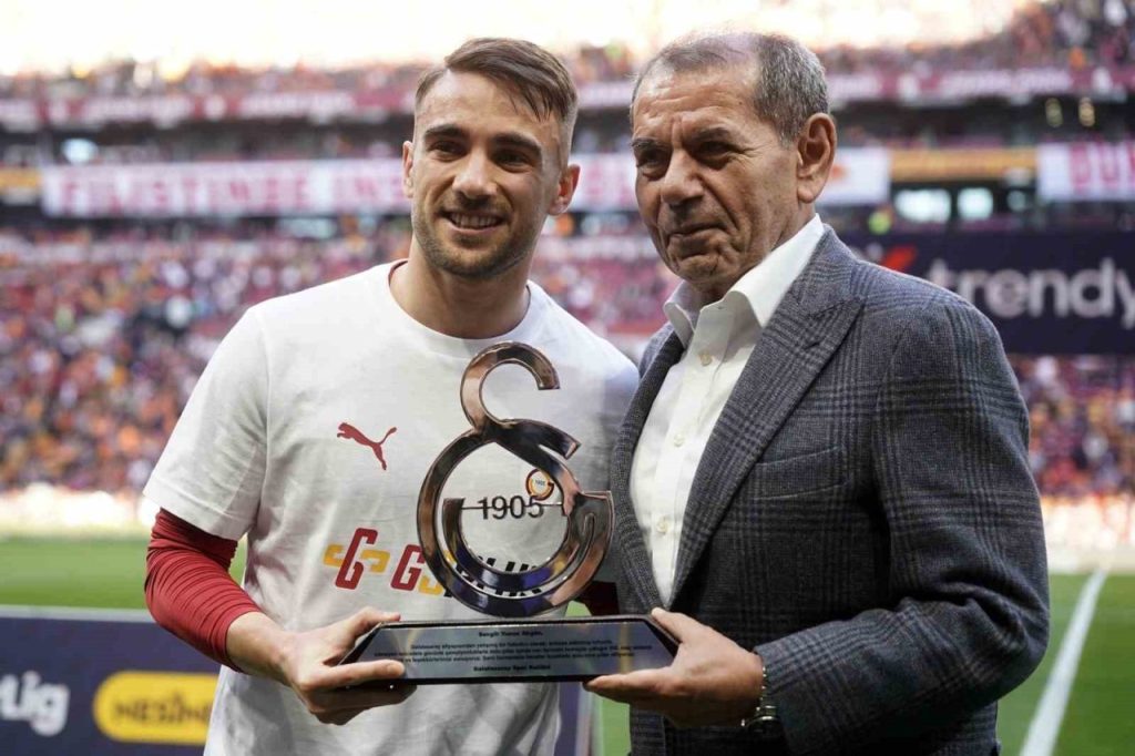 galatasarayda 2 degisiklik 5fdb4da7431e |