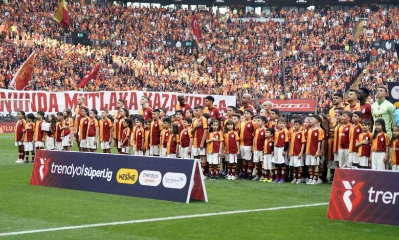Galatasaray’da tek değişiklik 1 galatasarayda tek degisiklik cce2c5bfccde |