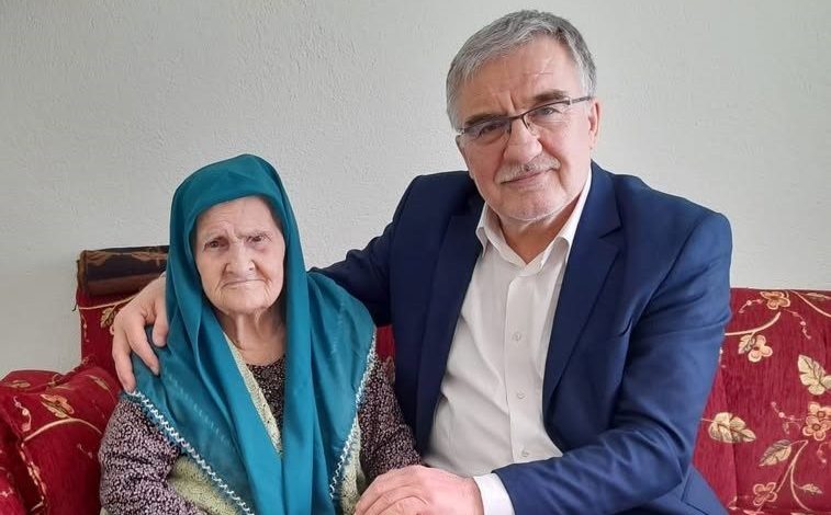 gazeteci ramazan karacanin anne acisi 4cb477d6b486 e1746544402305 |