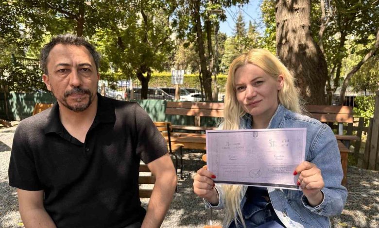 İnternetten tanıştığı adama 55 milyon lirasını kaptıran genç kadın ölüm tehditleri aldığını iddia etti 1 internetten tanistigi adama 55 milyon lirasini kaptiran genc kadin olum tehditleri aldigini iddia etti 34b775315184 |